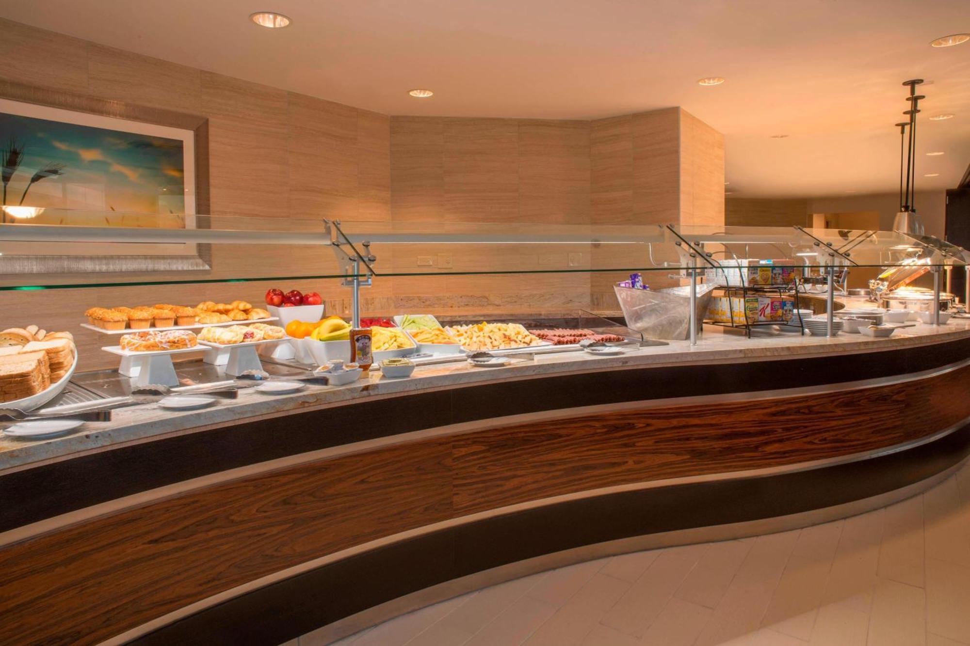 Tulsa Marriott Southern Hills Екстер'єр фото