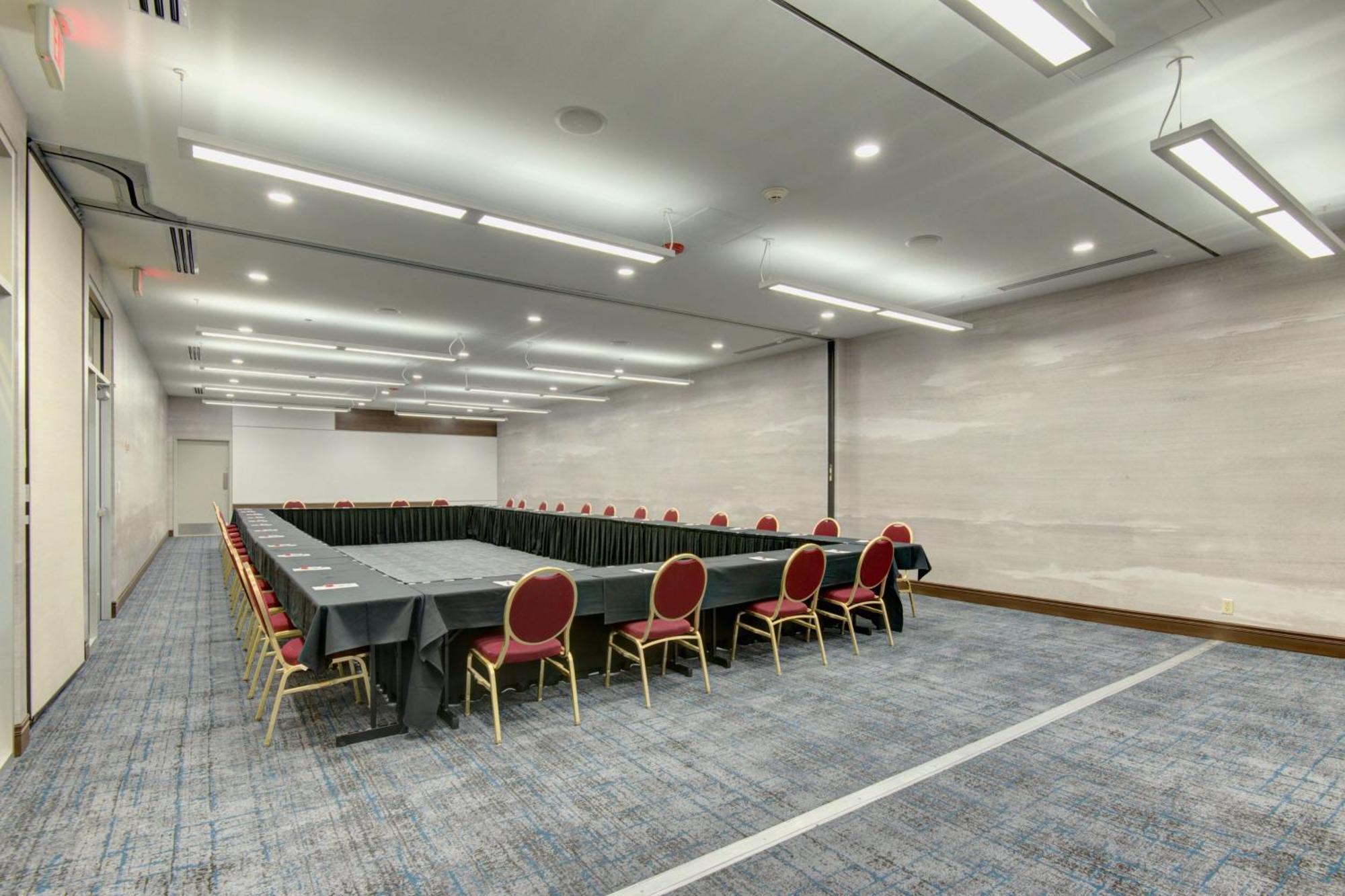 Tulsa Marriott Southern Hills Екстер'єр фото