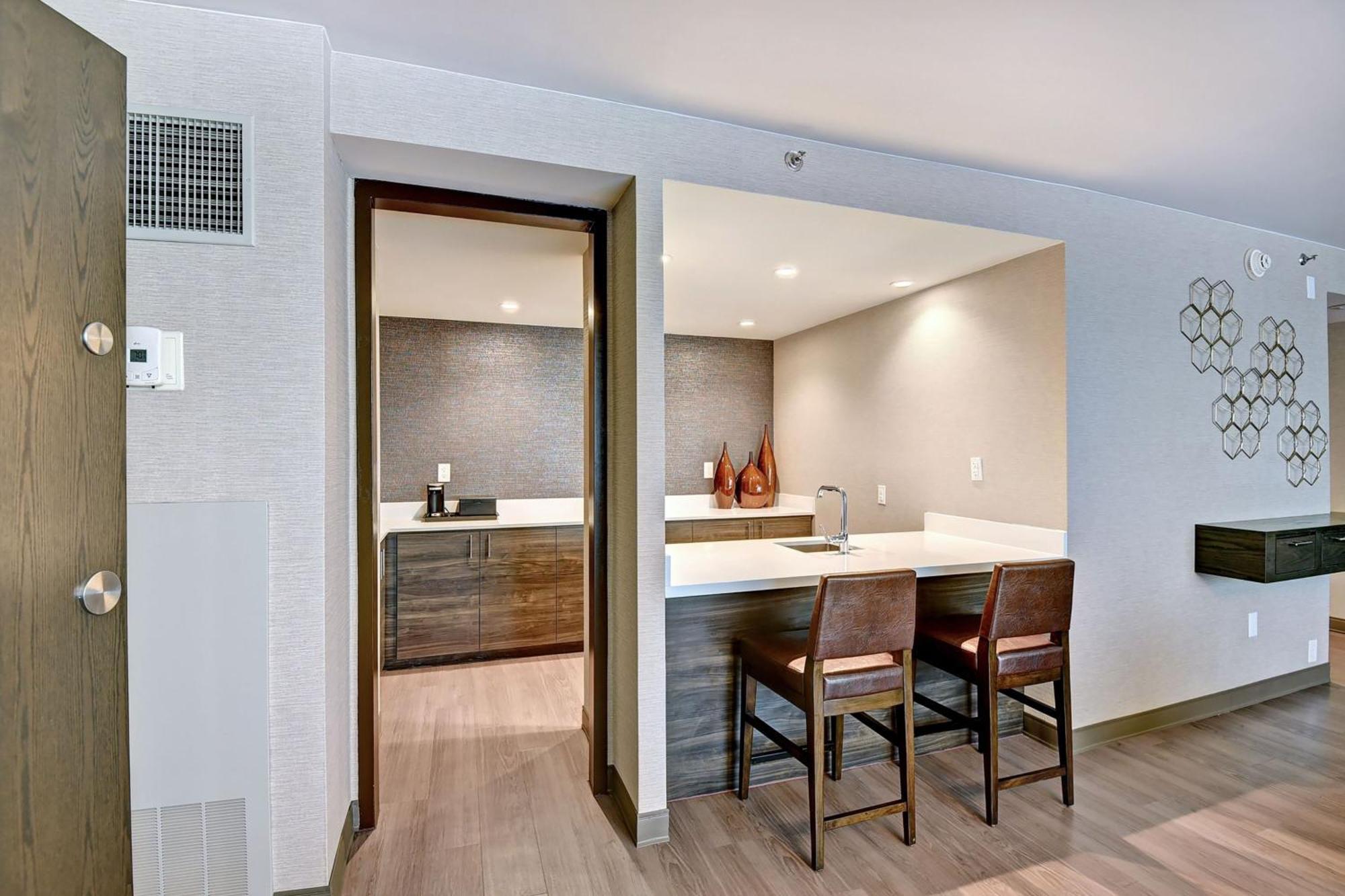 Tulsa Marriott Southern Hills Екстер'єр фото